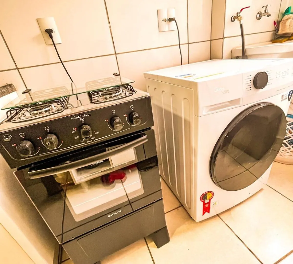 Quarto Aconchegante Climatizado, 5 Min Da Praia Dos Ingleses, 10 Min Da Praia De Canasvieiras Apartment Florianopolis Homestay