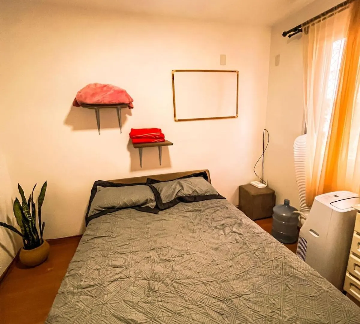 Homestay Quarto Aconchegante Climatizado, 5 Min Da Praia Dos Ingleses, 10 Min Da Praia De Canasvieiras Apartment Florianopolis Brazil